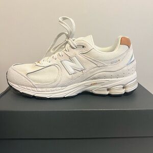 New and Unworn 2002R Classics New Balance Sneakers - Grey Brown